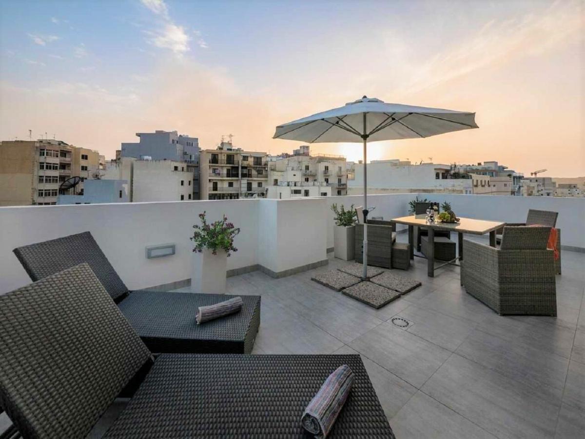 Stunning Penthouse Roof Terrace & Communal Swimming Pool San Pawl il-Baħar Kültér fotó